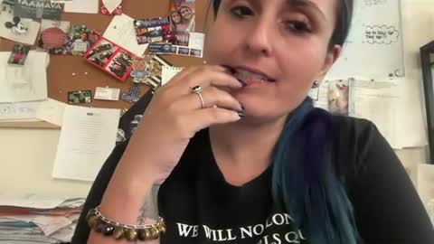 Snapshot of goddessmedusa21 chatting on October 2025 03:19:01 PM goddessmedusa21 online show from October 2025 03:19:01 PM