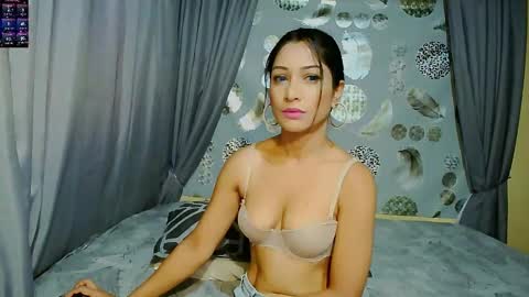 Layla Salvardor online show from March 2025 11:58:01 AM