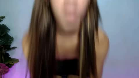 JENNIFER online show from August 2026 04:55:02 AM