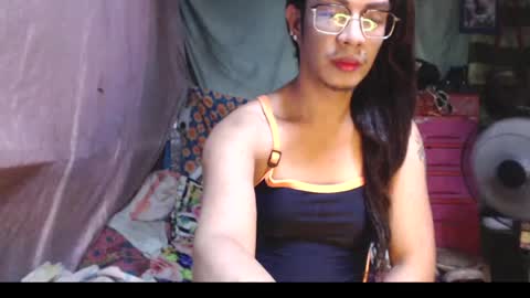 KENNY DOLL online show from May 2026 06:40:01 AM