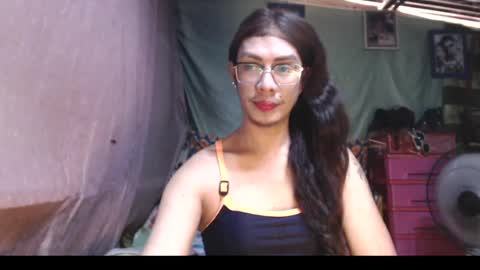KENNY DOLL online show from May 2026 06:44:02 AM