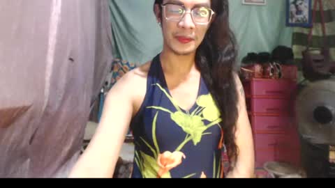 KENNY DOLL online show from June 2026 06:38:01 AM