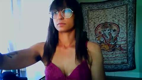 goddessvikkii online show from March 2026 05:50:02 PM