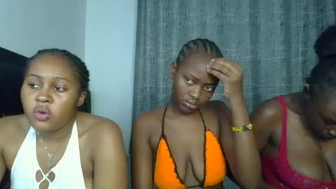 godess_lunah online show from June 2026 05:33:02 PM