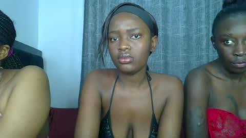 godess_lunah online show from June 2026 05:15:01 AM