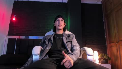 HUAN online show from December 2024 05:07:02 AM