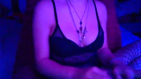 godpphire online show from October 2025 08:07:01 PM