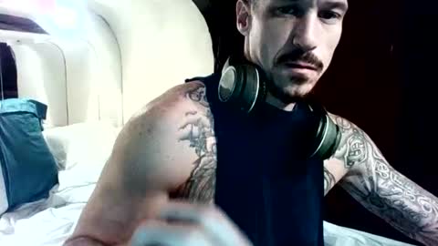 Snapshot of goinwild8900 chatting on December 2024 09:41:01 AM goinwild8900 online show from December 2024 09:41:01 AM