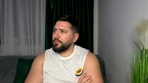 gold_alpha_boy online show from April 2026 07:39:02 PM