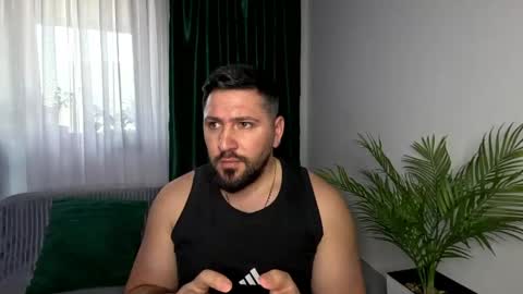 gold_alpha_boy online show from April 2026 04:26:01 PM