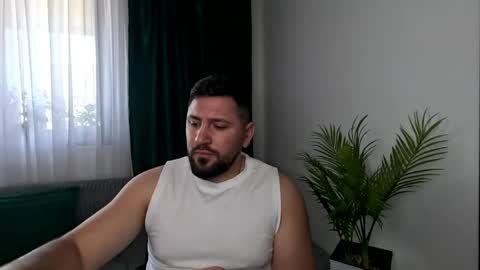 gold_alpha_boy online show from May 2026 01:05:02 PM