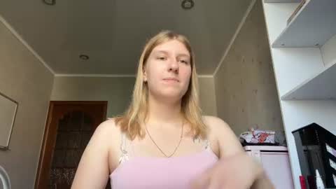 Alena online show from July 2026 06:42:02 AM