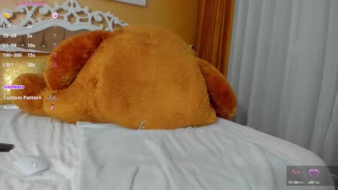 Snapshot of goldcarol1n3baby chatting on October 2025 12:24:02 PM WELCOME EVERYONE I WILL BE HAPPY TO GIVE YOU WHAT YOU HAVE DREAMED OF FOR SO LONG online show from October 2025 12:24:02 PM