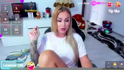 Nicole.. online show from September 2025 05:51:01 AM