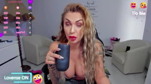 Nicole.. online show from March 2026 11:04:01 AM