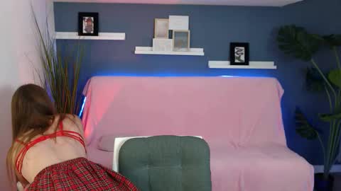 Snapshot of golden__rose chatting on October 2025 12:04:02 PM golden__rose online show from October 2025 12:04:02 PM