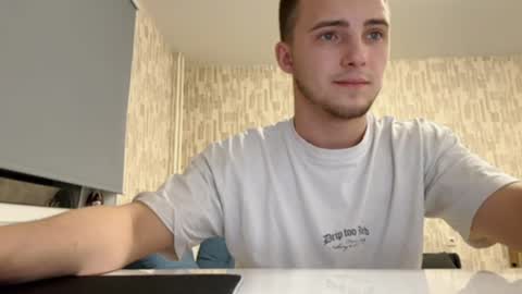 Golden boyyy21 online show from January 2025 05:28:01 PM