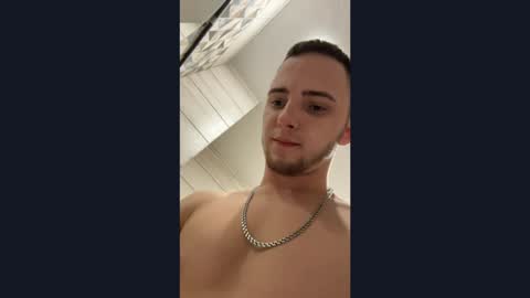 Golden boyyy21 online show from February 2025 02:05:01 PM