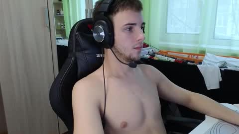 Golden boyyy21 online show from January 2026 09:23:02 AM