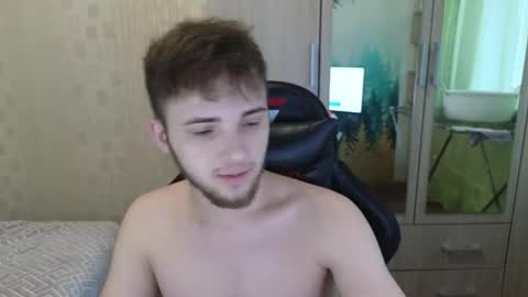 Golden boyyy21 online show from April 2026 03:17:01 PM