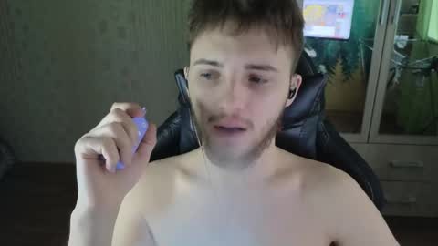 Golden boyyy21 online show from April 2026 10:46:01 AM