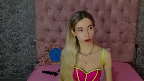 golden girl   online show from July 2026 01:52:01 AM