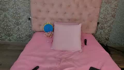 golden girl   online show from July 2026 10:43:01 AM