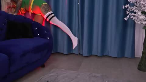 GoldenAmberX online show from October 2025 06:48:01 AM