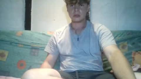 Snapshot of goldenboy207 chatting on July 2026 09:08:01 PM goldenboy207 online show from July 2026 09:08:01 PM