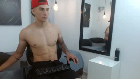 Snapshot of goldendesirex_ chatting on April 2026 07:00:01 PM online show from April 2026 07:00:01 PM