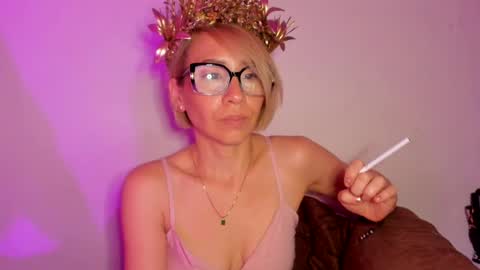 goldenrosa online show from July 2026 11:41:01 PM