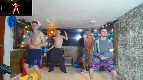 Snapshot of goldenjoi chatting on December 2024 03:54:02 PM GOLDENJOI online show from December 2024 03:54:02 PM