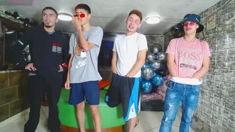 Snapshot of goldenjoi chatting on December 2024 12:49:02 PM GOLDENJOI online show from December 2024 12:49:02 PM