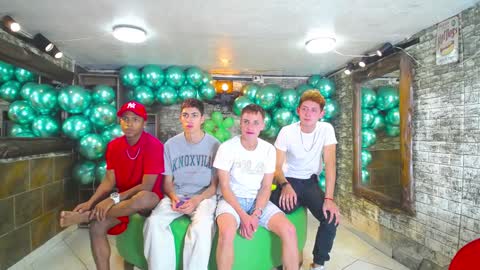 Snapshot of goldenjoi chatting on February 2025 12:47:01 PM GOLDENJOI online show from February 2025 12:47:01 PM