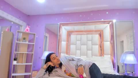 goldentemptation_ online show from May 2026 08:03:02 PM