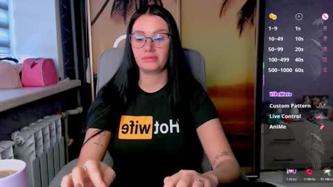 Polina online show from November 2025 06:29:02 AM
