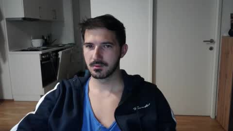 Snapshot of goldnic_10 chatting on September 2025 06:02:02 AM goldnic_10 online show from September 2025 06:02:02 AM