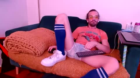 Snapshot of goldxxxstar chatting on January 2025 02:13:01 PM GOLDXSTAR online show from January 2025 02:13:01 PM