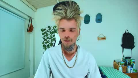 Goldy Loyal93 online show from February 2026 02:20:02 AM