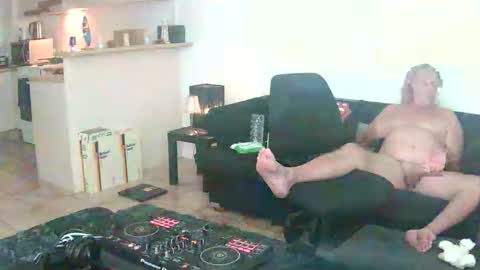 goldyguy011 online show from May 2026 08:55:01 AM