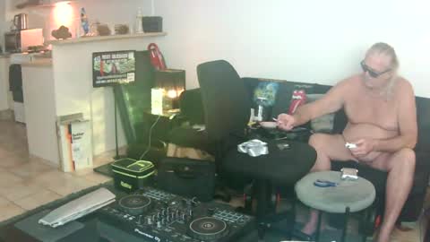 goldyguy011 online show from June 2026 06:59:02 AM