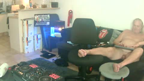 goldyguy011 online show from July 2026 11:18:01 PM