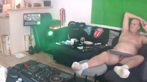 goldyguy011 online show from July 2026 11:12:01 PM