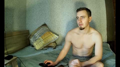 Snapshot of gonzotrash chatting on December 2024 07:06:02 AM GonzotrasH online show from December 2024 07:06:02 AM