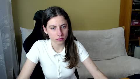 Elizabeth Effie online show from May 2026 04:47:02 PM