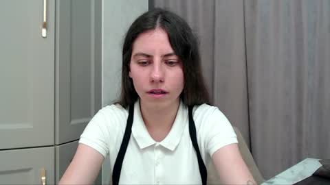 Elizabeth Effie online show from July 2026 06:20:01 PM