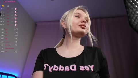 Snapshot of good_barbie chatting on February 2025 04:54:02 AM Barbie online show from February 2025 04:54:02 AM