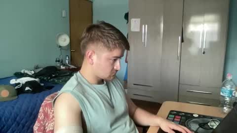 Snapshot of goodfumes chatting on February 2026 06:17:02 PM goodfumes online show from February 2026 06:17:02 PM