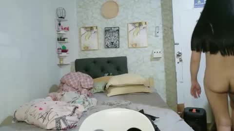 geneviev online show from May 2026 06:26:02 PM