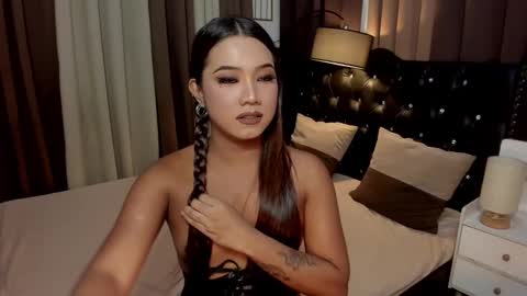 Snapshot of gorgeous_dark_luna chatting on January 2025 05:30:01 AM RIANA online show from January 2025 05:30:01 AM